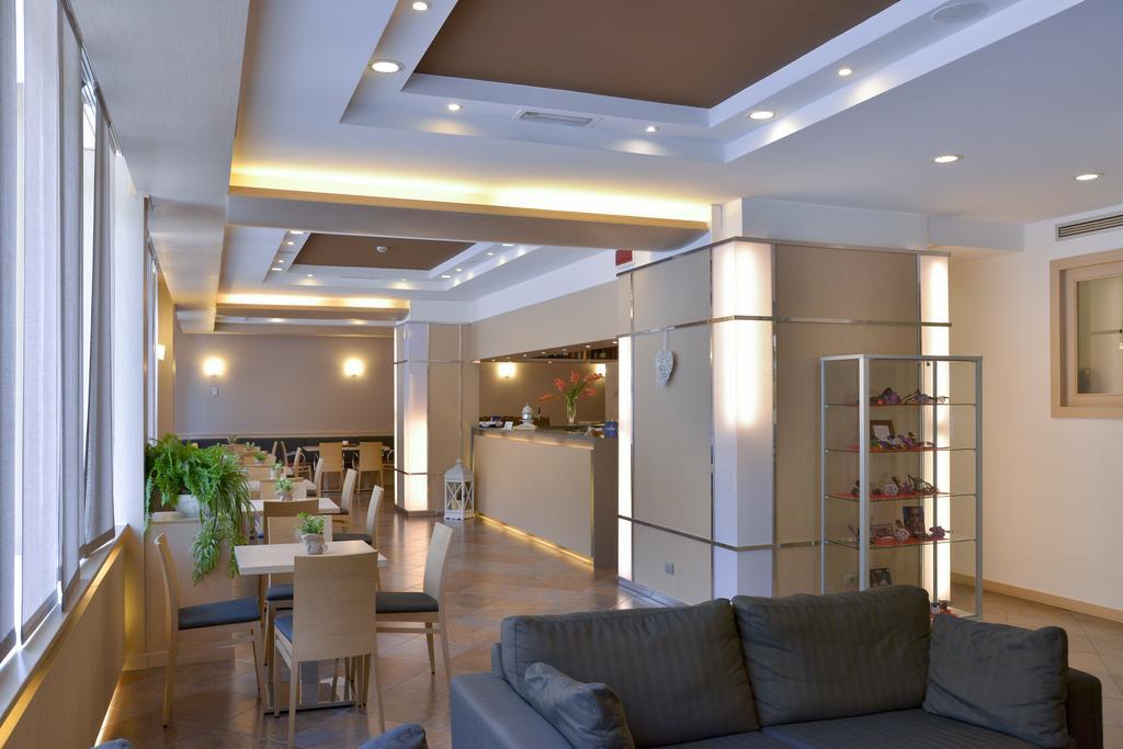 Vital Hotel Flora Comano Terme Dış mekan fotoğraf