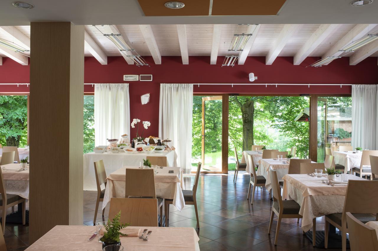 Vital Hotel Flora Comano Terme Dış mekan fotoğraf
